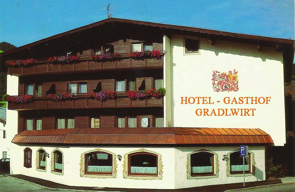Hotel Restaurant Gradlwirt Niederndorf  Dış mekan fotoğraf