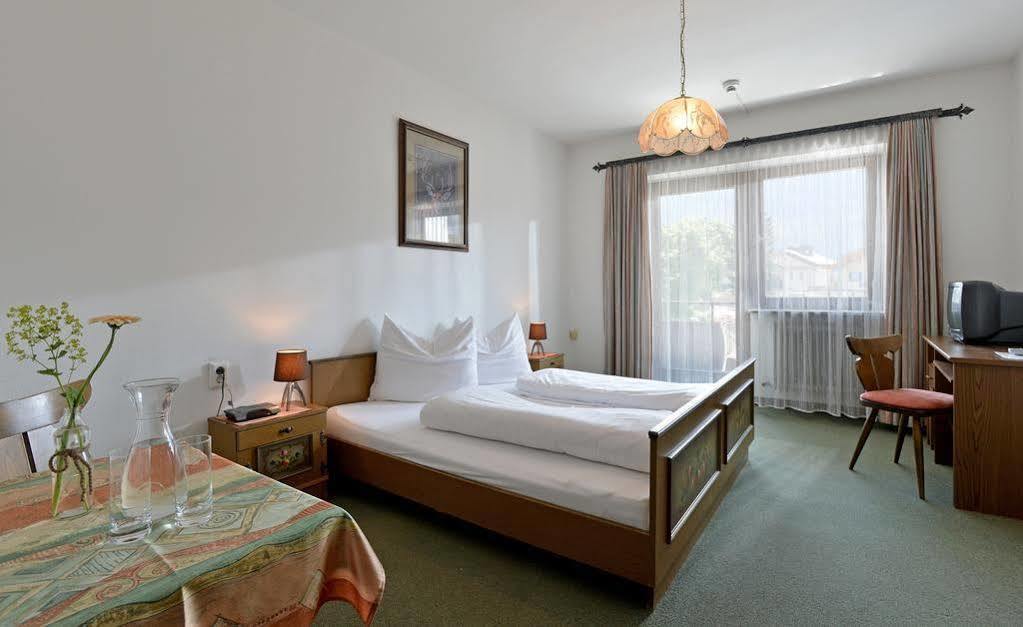 Hotel Restaurant Gradlwirt Niederndorf  Dış mekan fotoğraf