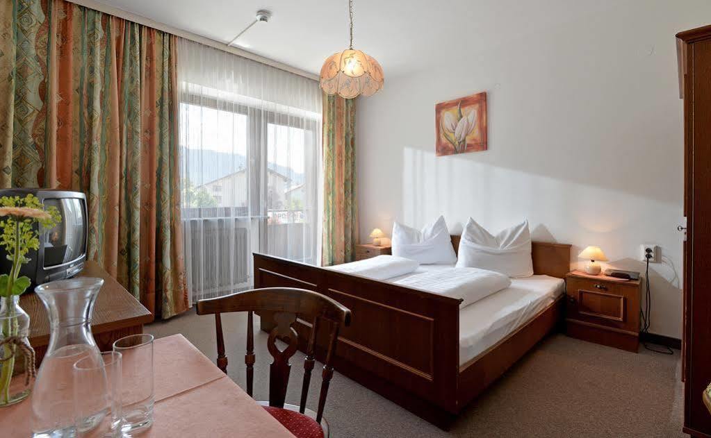 Hotel Restaurant Gradlwirt Niederndorf  Dış mekan fotoğraf