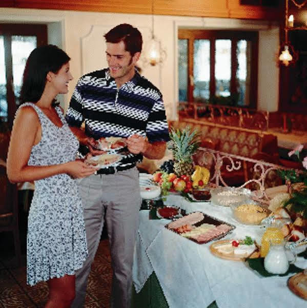 Hotel Restaurant Gradlwirt Niederndorf  Dış mekan fotoğraf