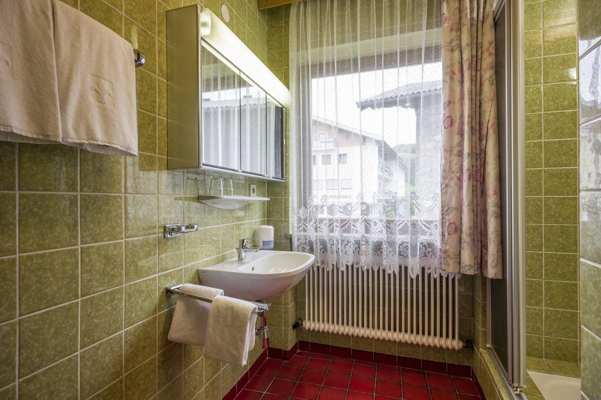 Hotel Restaurant Gradlwirt Niederndorf  Dış mekan fotoğraf