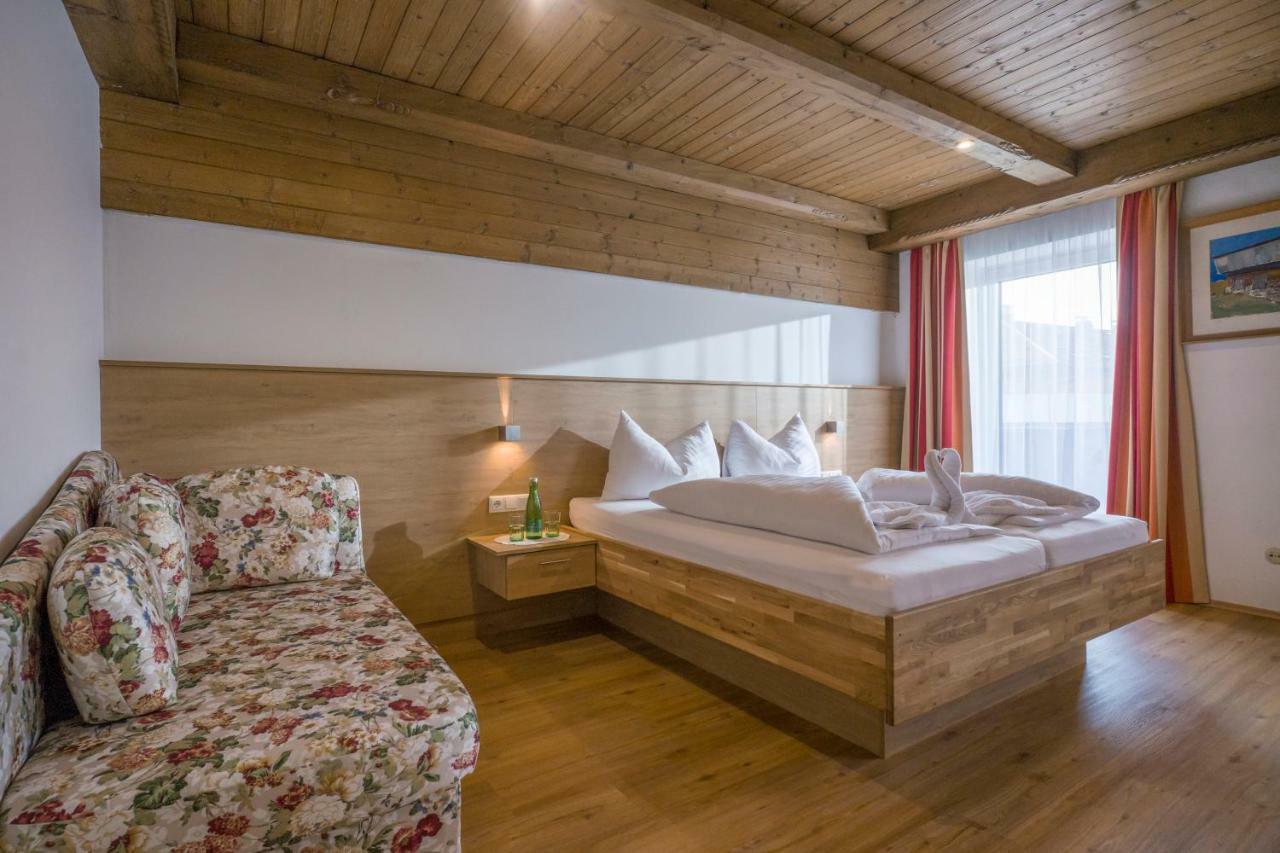 Hotel Restaurant Gradlwirt Niederndorf  Dış mekan fotoğraf